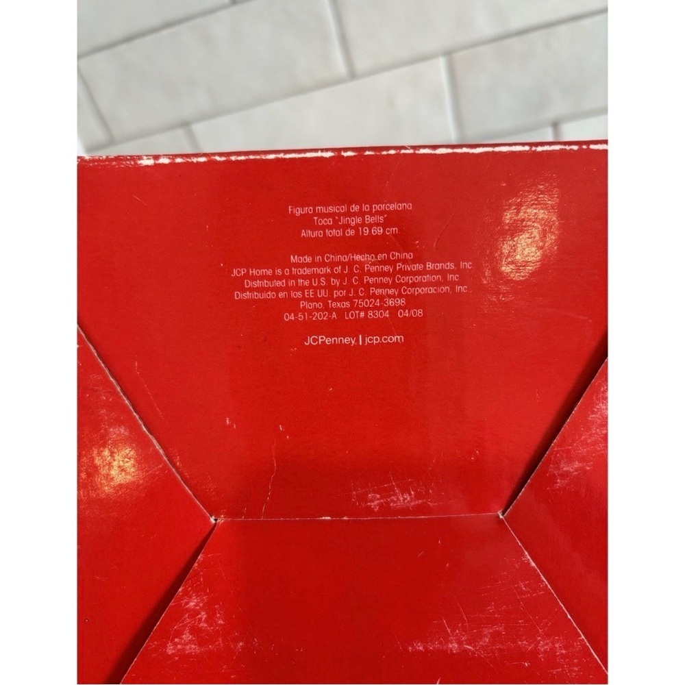 Music Box Snow Skaters Spin Plays Music Ivory Bisque 8.25” Vintage JC Penney - Picture 6 of 6